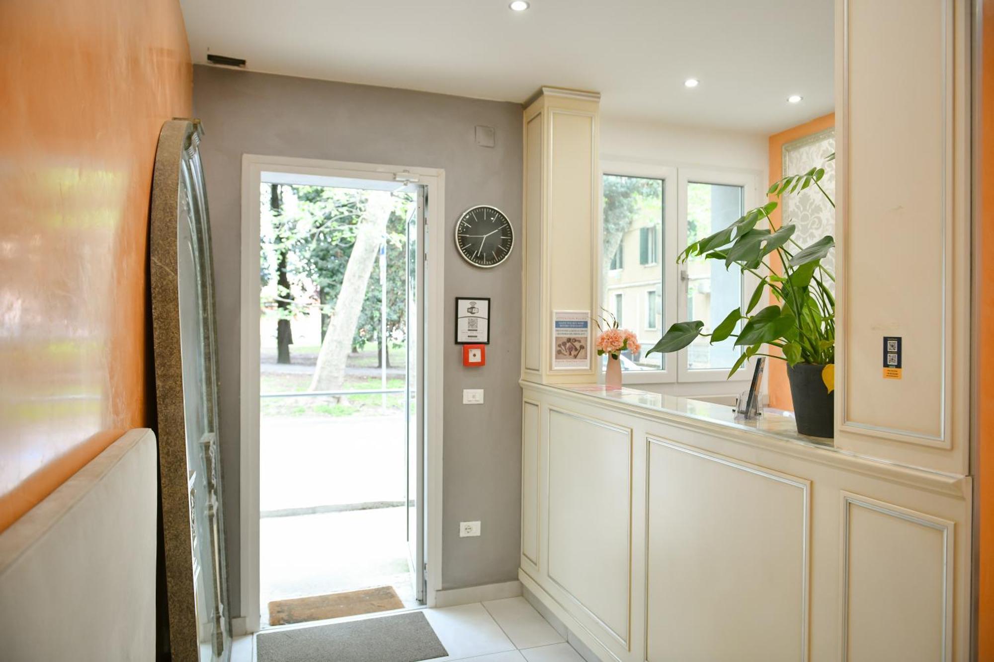 Venice Hub Guest house *